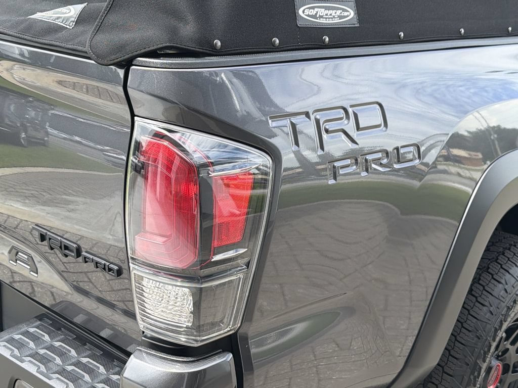 2022 Toyota Tacoma TRD Pro - Photo 11