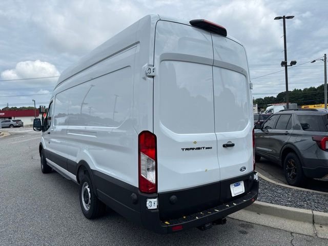 New 2026 Oxford White Ford Cargo Van image 9