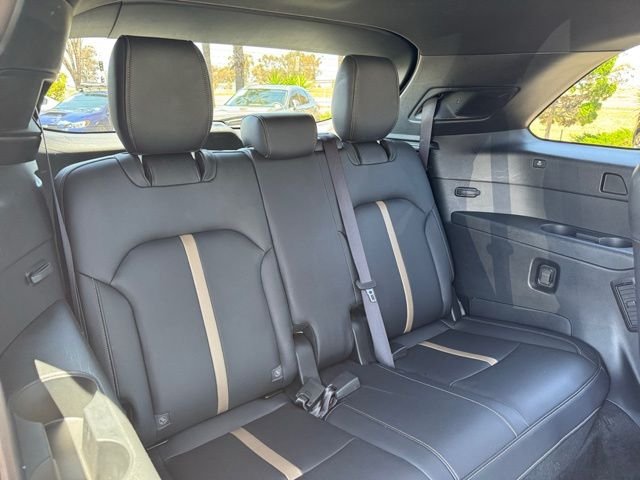 Used 2024 White Mazda Premium Plus image 21