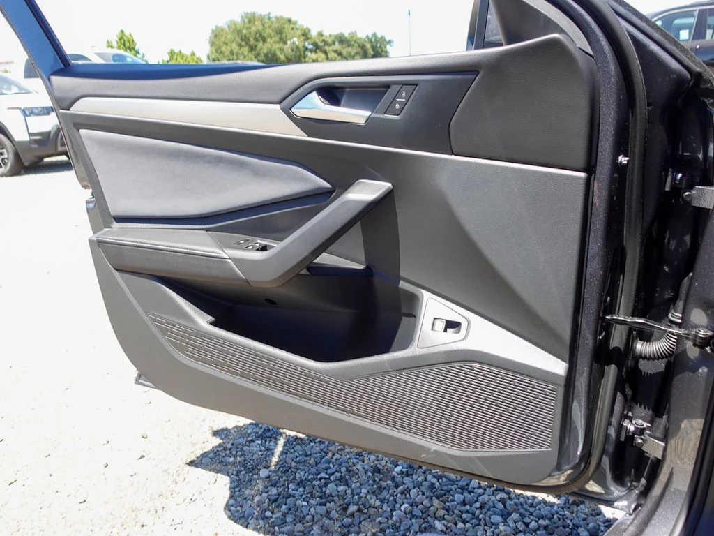 New 2026  Volkswagen 1.5T SE image 17