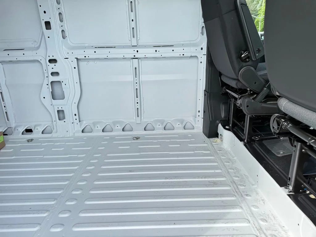 New 2026 Bright White Clear-Coat Exterior Paint RAM High Roof image 11