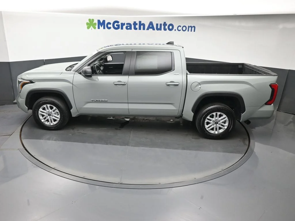 Certified Used 2024  Toyota SR5 image 24
