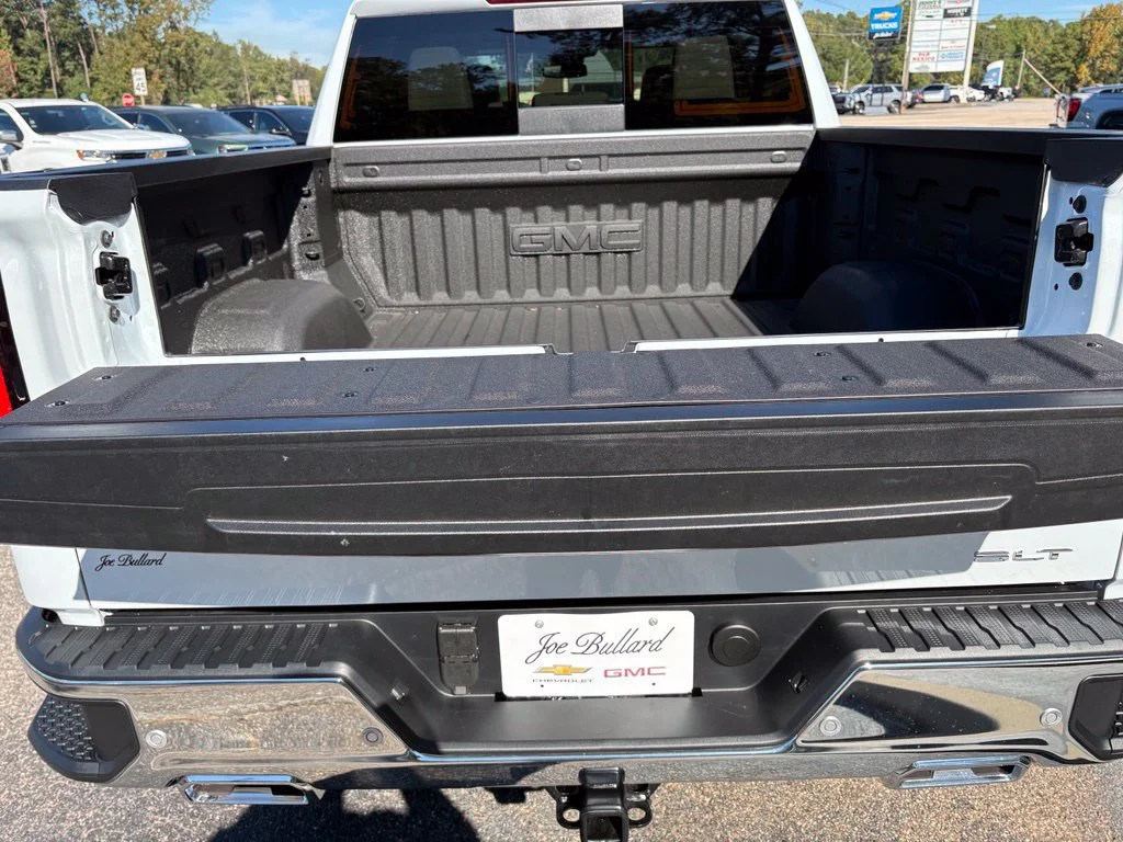 New 2026 Glacier White Tricoat GMC SLT image 11