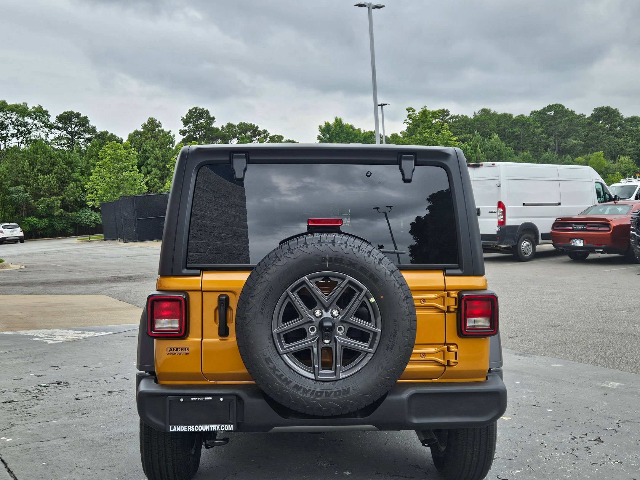 New 2026 Goldilocks Exterior Paint Jeep Sport S image 6