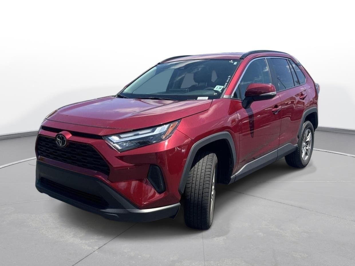 Certified Used 2025 Ruby Flare Pearl Toyota XLE image 2