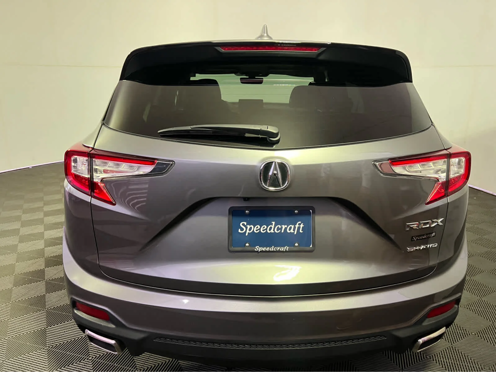Certified Used 2024 Liquid Carbon Metallic Acura  image 6