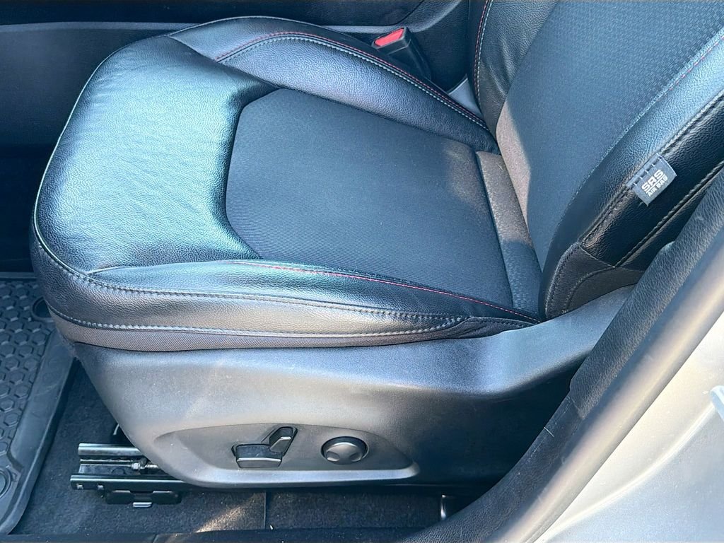 Used 2022 Billet Silver Metallic Clearcoat Jeep Trailhawk image 15