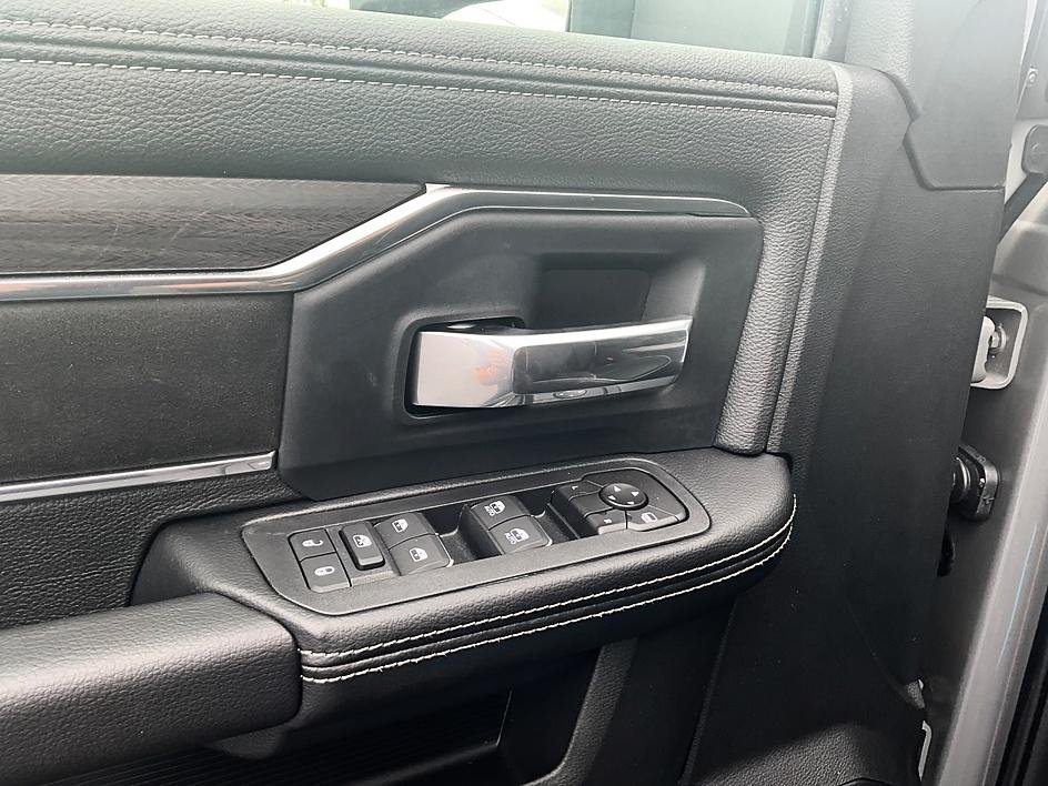 New 2026 Ceramic Gray Clear-Coat Exterior Paint RAM Laramie image 11