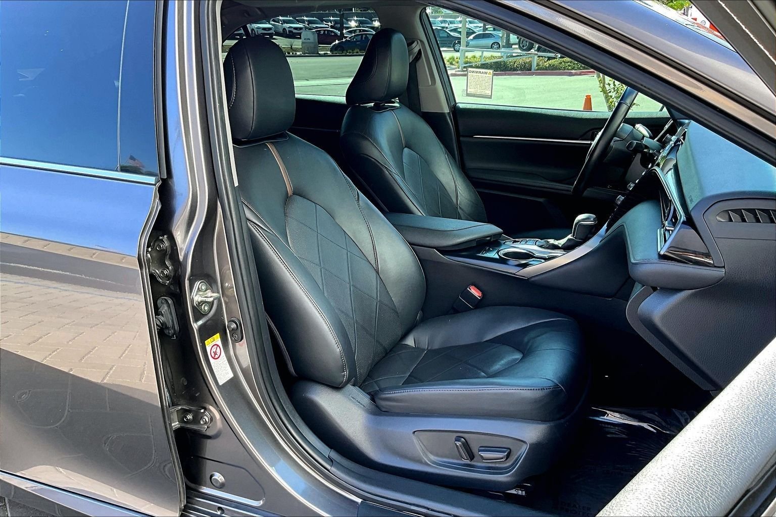 Used 2019 Gray Toyota XLE image 7