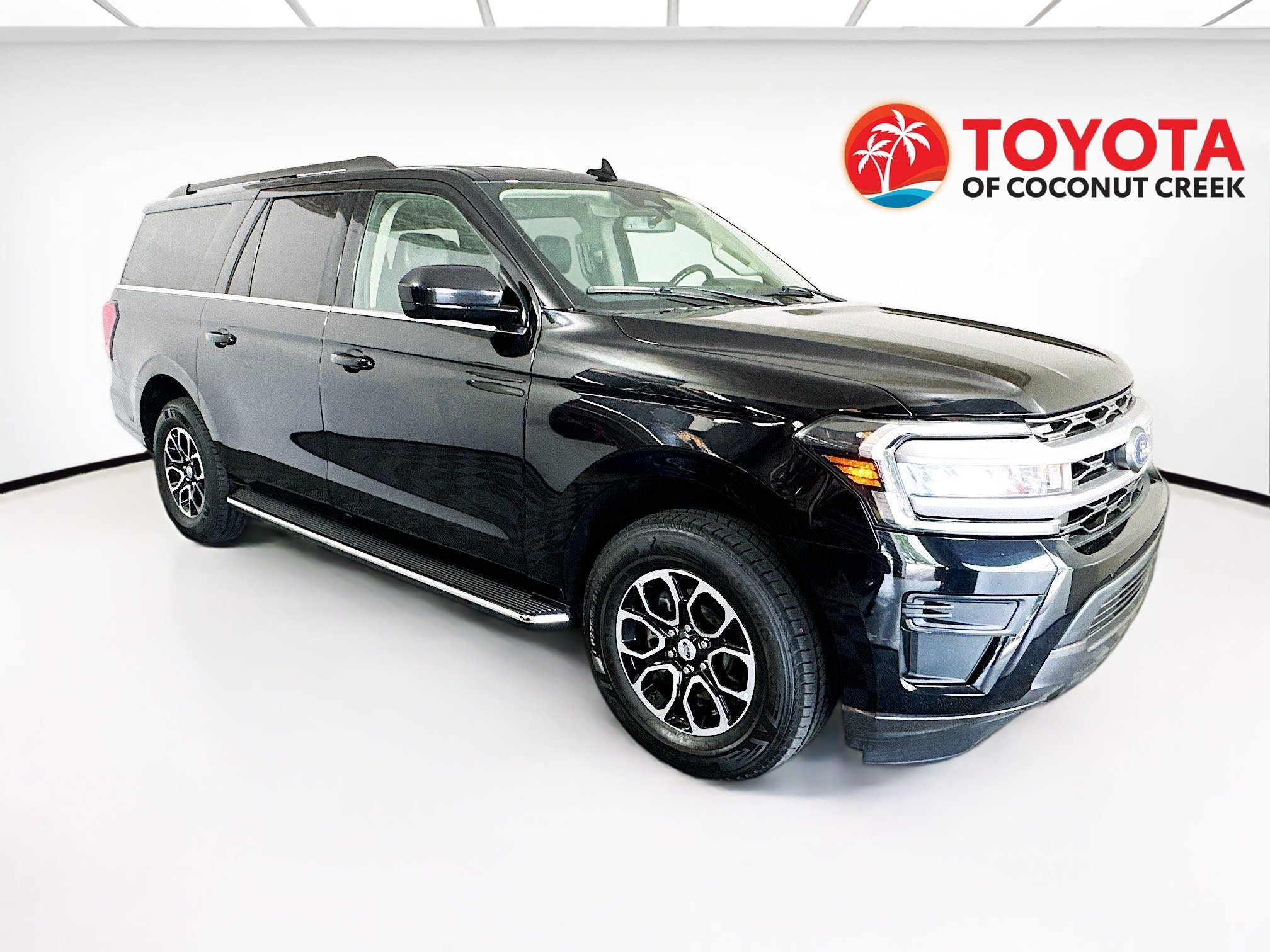 2023 Ford Expedition XLT MAX's photo