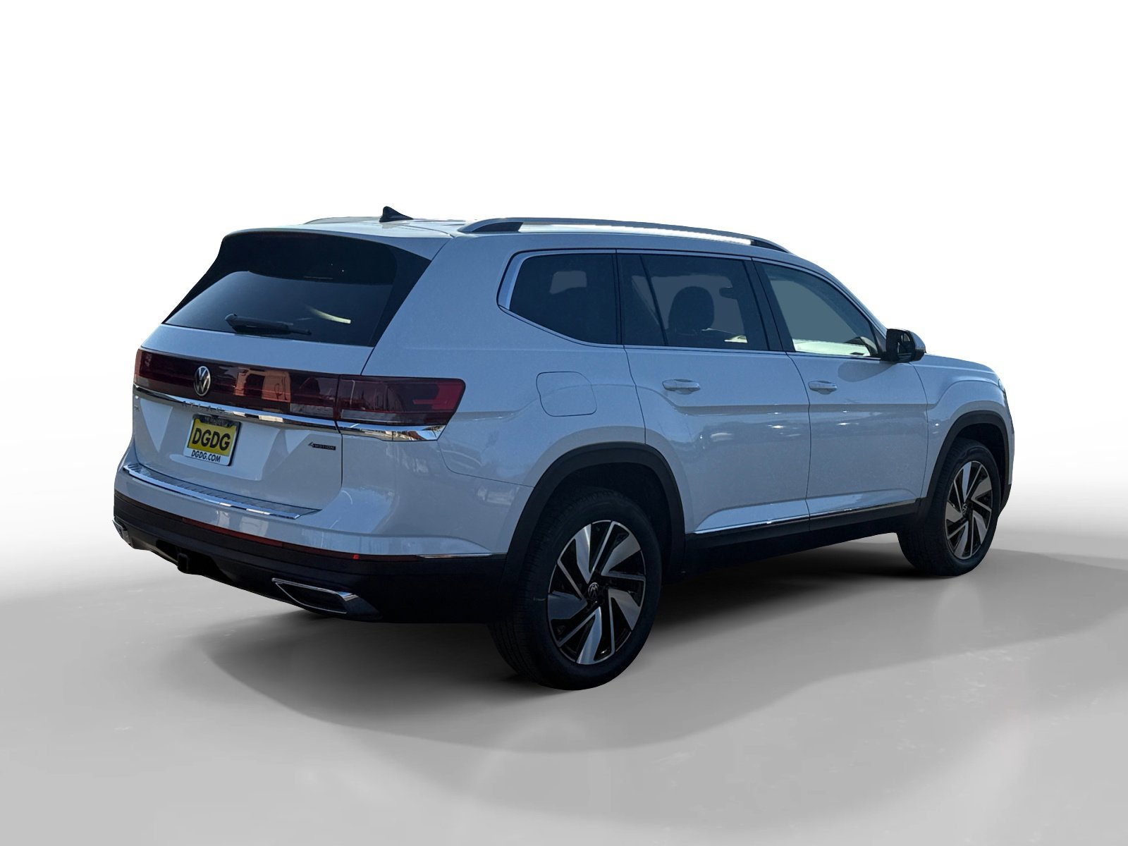 New 2026 Opal White Pearl Volkswagen 2.0T SEL image 5