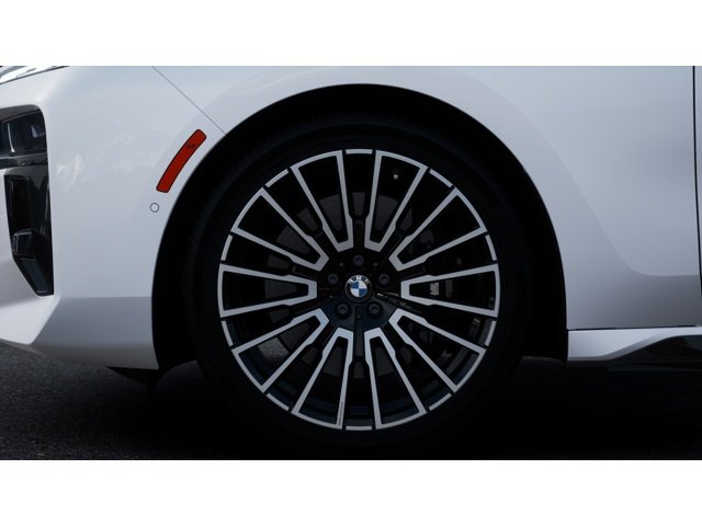 New 2026 Mineral White Metallic BMW 740i xDrive image 7