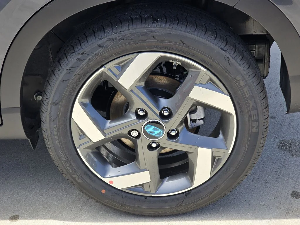 New 2026 Gray Hyundai SEL image 5