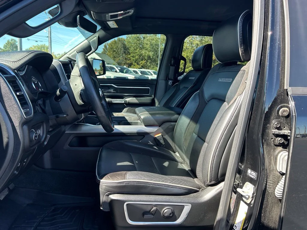 Used 2023 Diamond Black Ram Laramie image 10