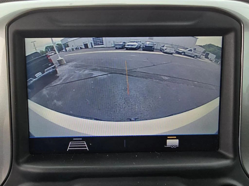 Used 2019 Summit White Chevrolet LT image 15