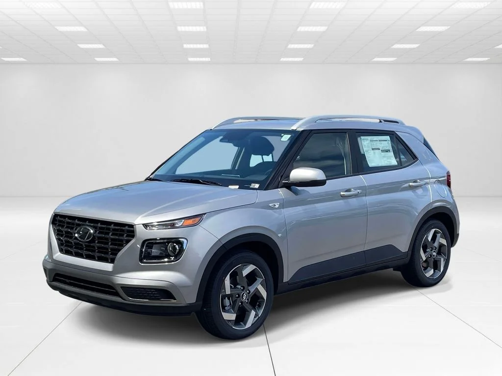 New 2026 Silver Hyundai SEL image 3