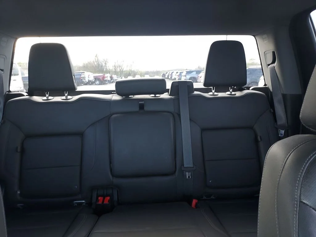 Used 2022 Silver GMC SLT image 13