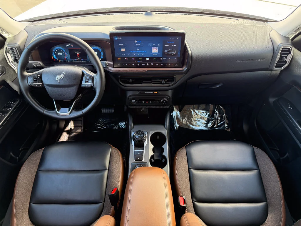 Used 2025  Ford Outer Banks image 19