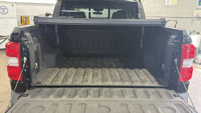 Used 2022 Black Ford Lariat image 10