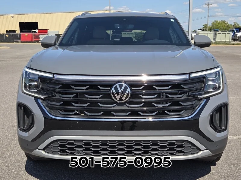 Used 2024 Pure Gray Volkswagen 2.0T SE W/TECHNOLOGY FWD image 6