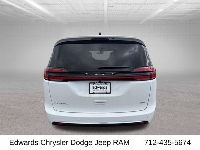New 2027 Bright White Clear-Coat Exterior Paint Chrysler Pinnacle image 7