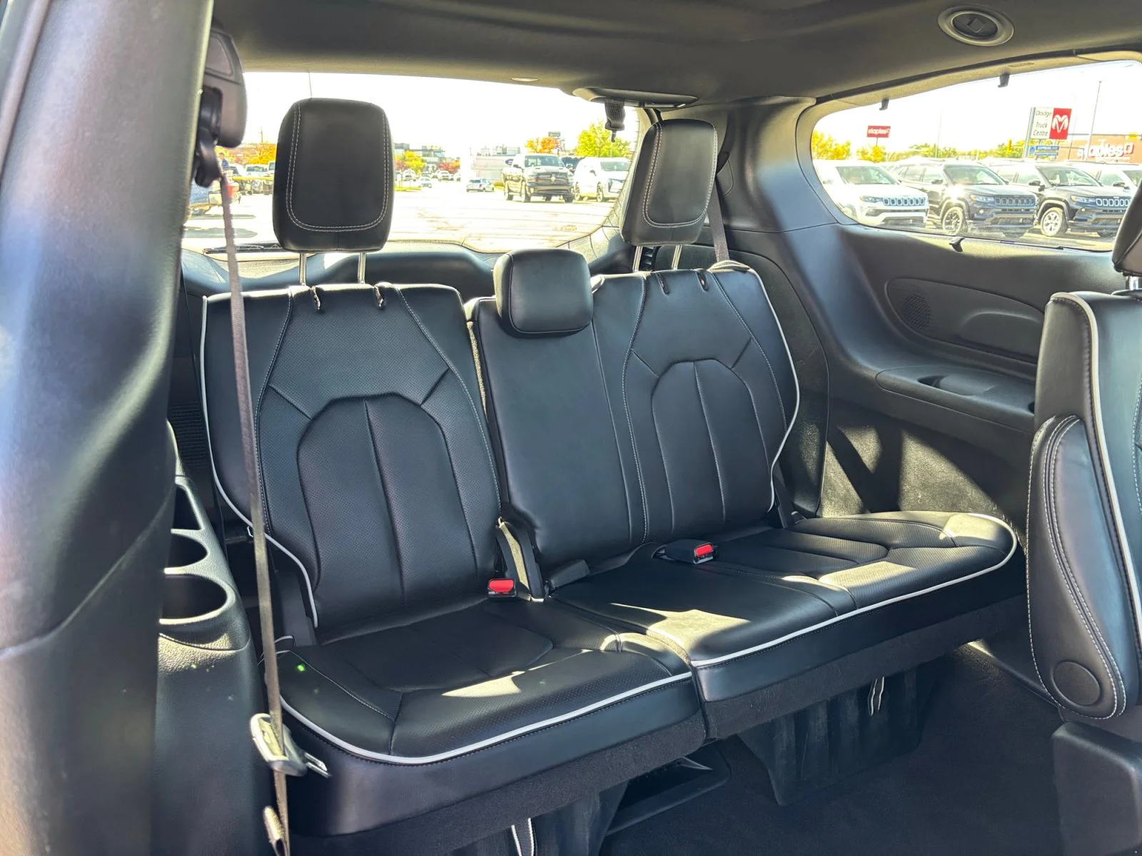 Used 2025 Bright White Chrysler Limited image 23