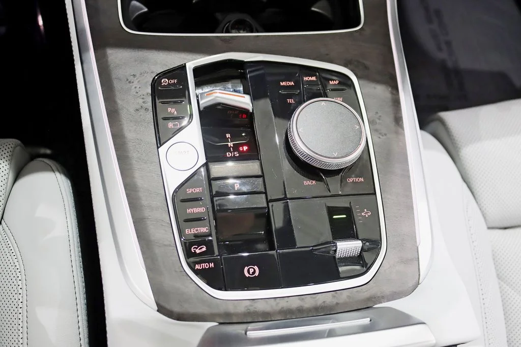 2025 BMW X5 xDrive50e