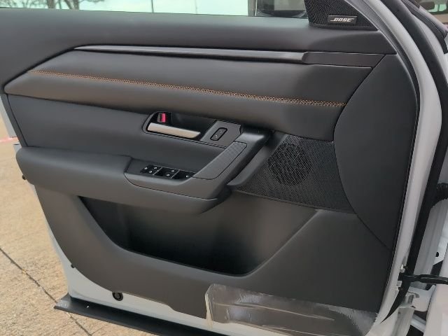 Used 2026 White/off-white Mazda 2.5 Turbo image 16
