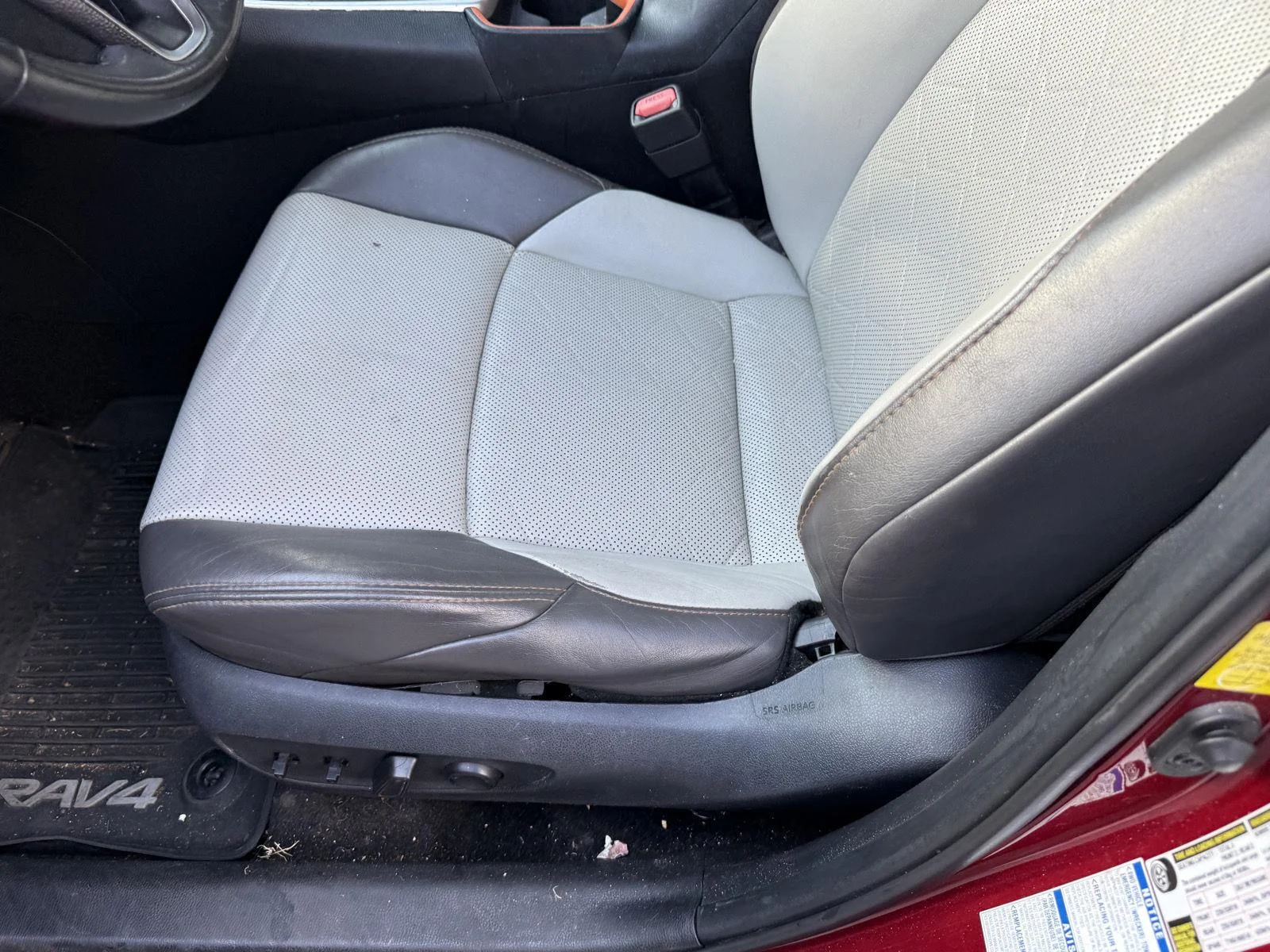 Used 2019 Ruby Flare Pearl Toyota Adventure image 11