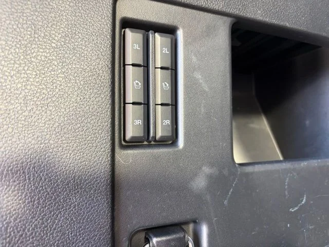 Used 2019 Gray Ford Limited image 43
