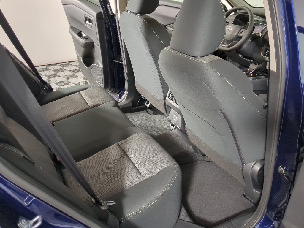 New 2026 Deep Ocean Blue Pearl Nissan SV image 22
