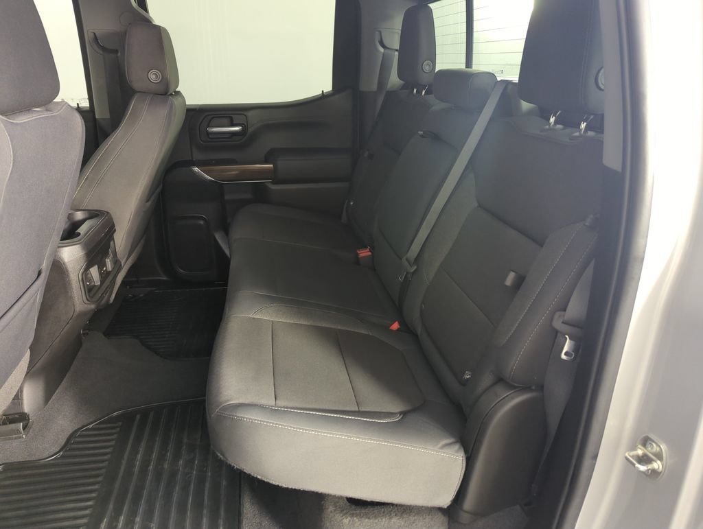 Used 2019 SILVER ICE METALLIC Chevrolet RST image 28
