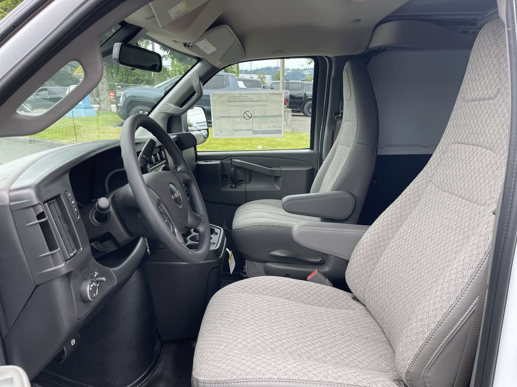 New 2026 Summit White GMC Work Van image 17