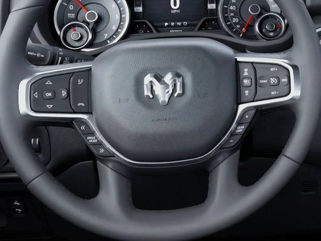 New 2026 Diamond Black Crystal Pearl-Coat Exterior Paint RAM Big Horn/Lone Star image 19