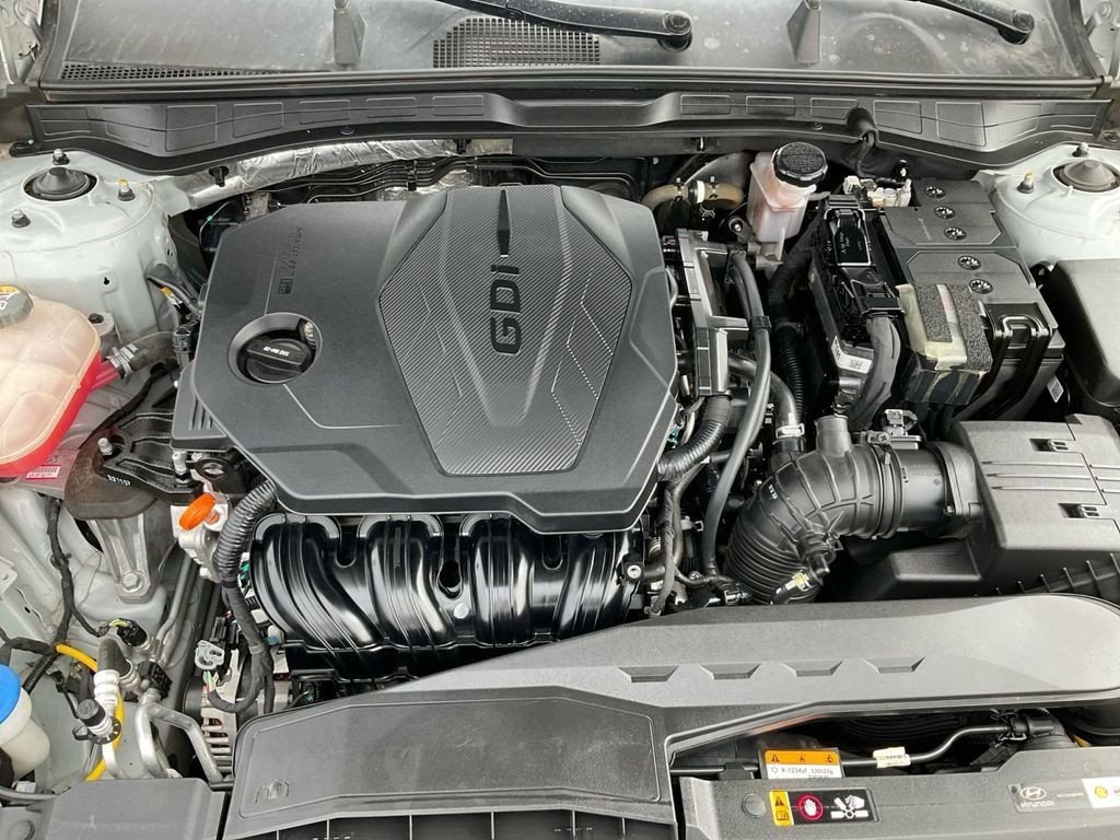 Used 2023 Silver Hyundai SEL image 38