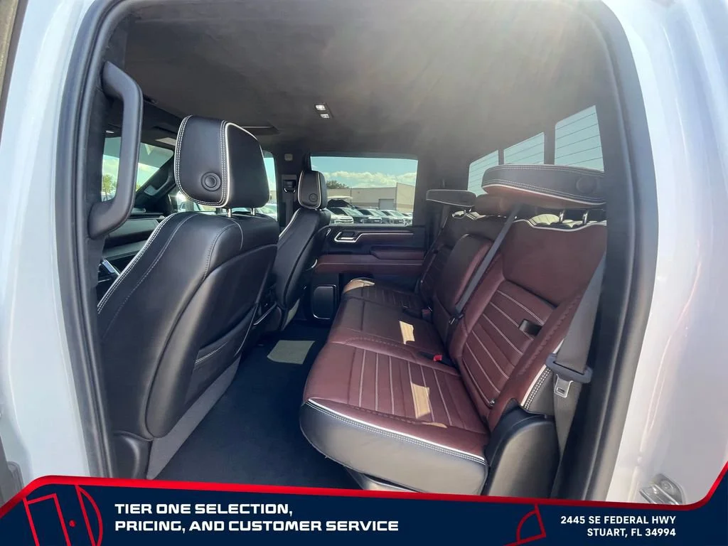 Used 2024 White Frost Tricoat GMC Denali Ultimate image 28
