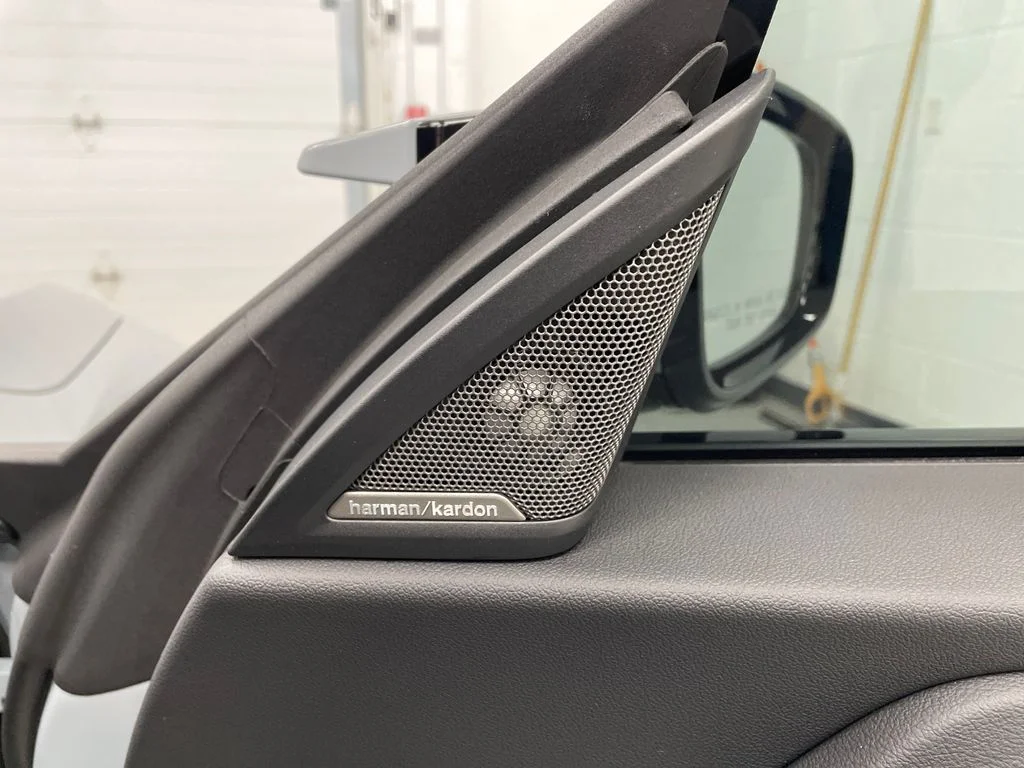 Used 2025 Brooklyn Gray Metallic BMW Base image 15