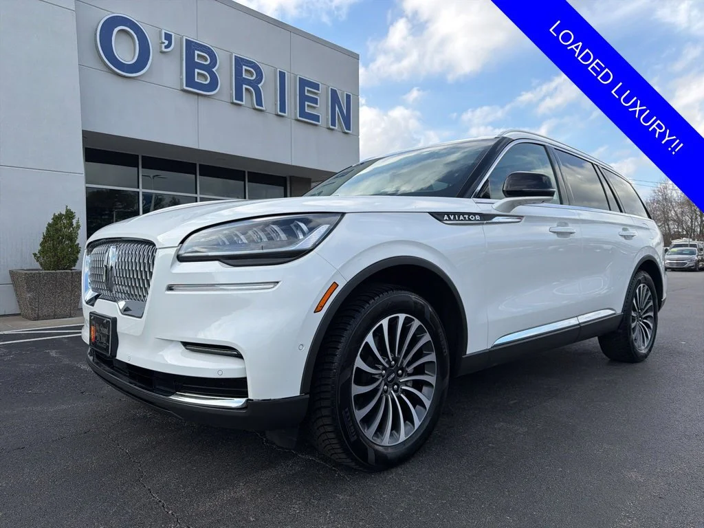 Used 2023 Pristine White Lincoln Reserve image 1