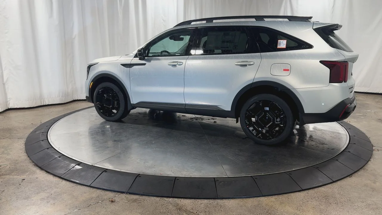 New 2026 Ivory Kia X-Line EX image 6