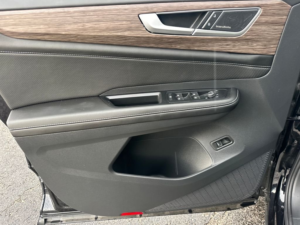 New 2026  Volkswagen 2.0T SEL Premium R-Line image 13