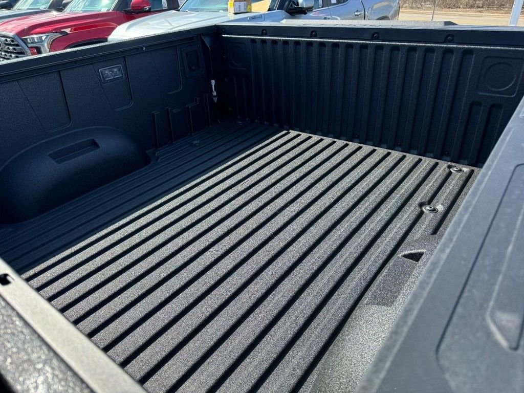 2026 Toyota Tundra Platinum - Photo 8