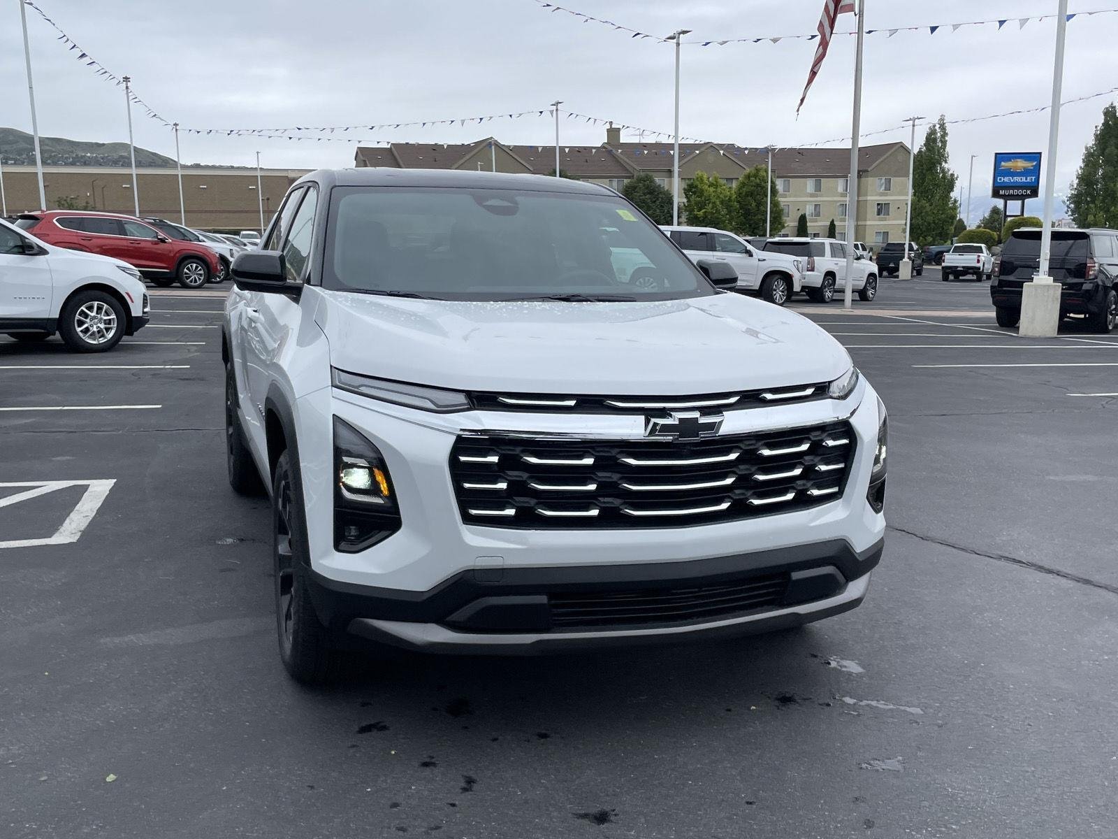 New 2026 Summit White Chevrolet LT image 5