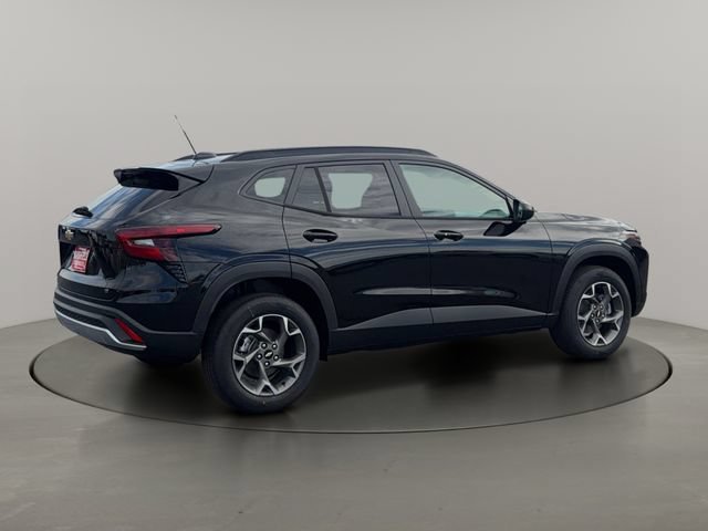 2026 Chevrolet Trax LT - Photo 10