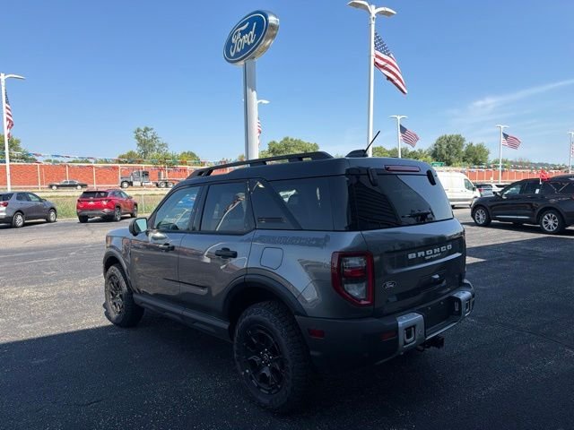 New 2026 Carbonized Gray Metallic Ford Badlands image 23