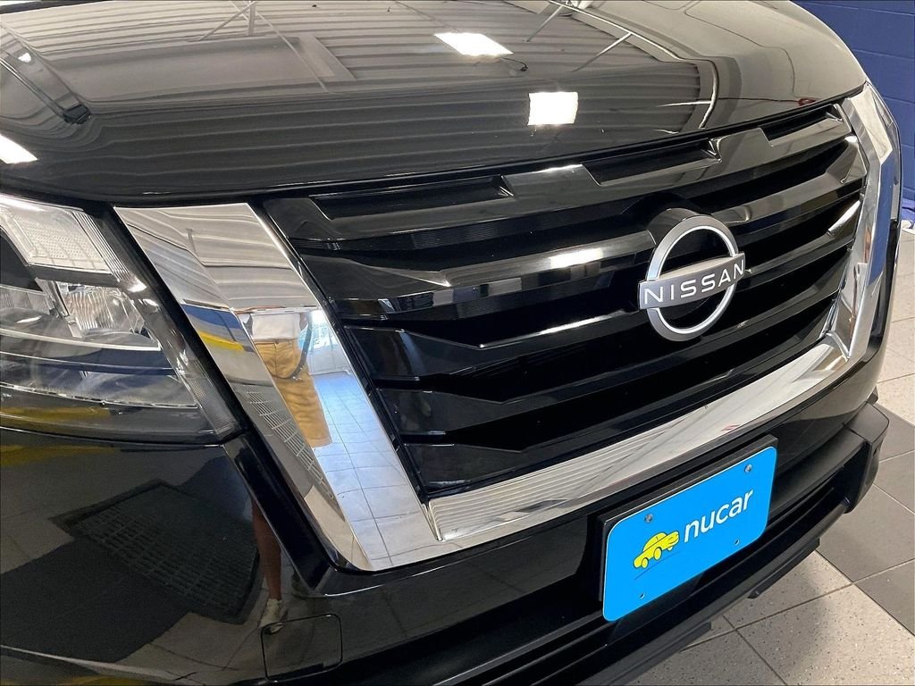 Used 2024 Black Nissan S image 31