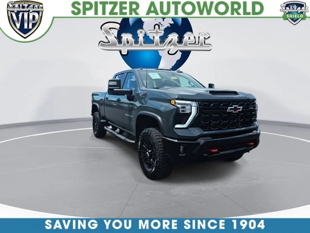 Used 2025 Gray Chevrolet ZR2 image 2