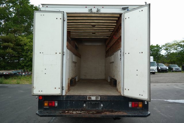 Used 2018  Hino  image 17