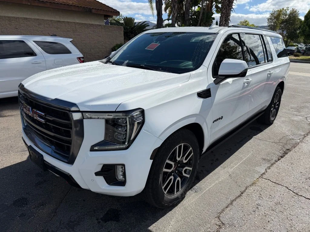 Used 2024 White GMC AT4 image 5