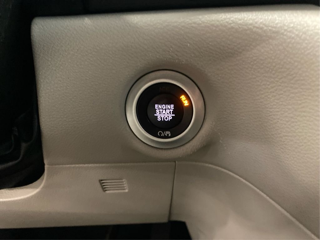 Used 2024 Black Chrysler LX image 21