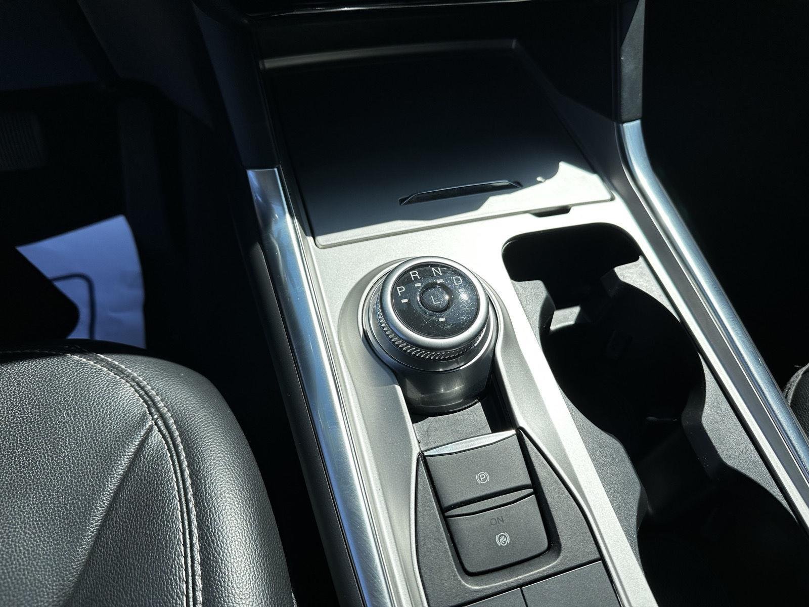 2023 Ford Explorer Limited - Photo 18